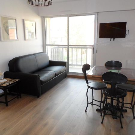 Appartement Confortable 2P Proche Plage Avec Parking Et Internet A Cabourg - Fr-1-487-302 外观 照片