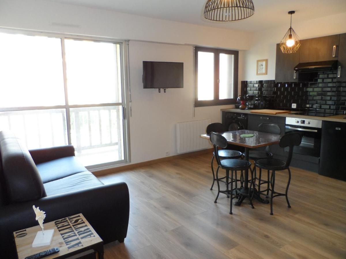 Appartement Confortable 2P Proche Plage Avec Parking Et Internet A Cabourg - Fr-1-487-302 外观 照片